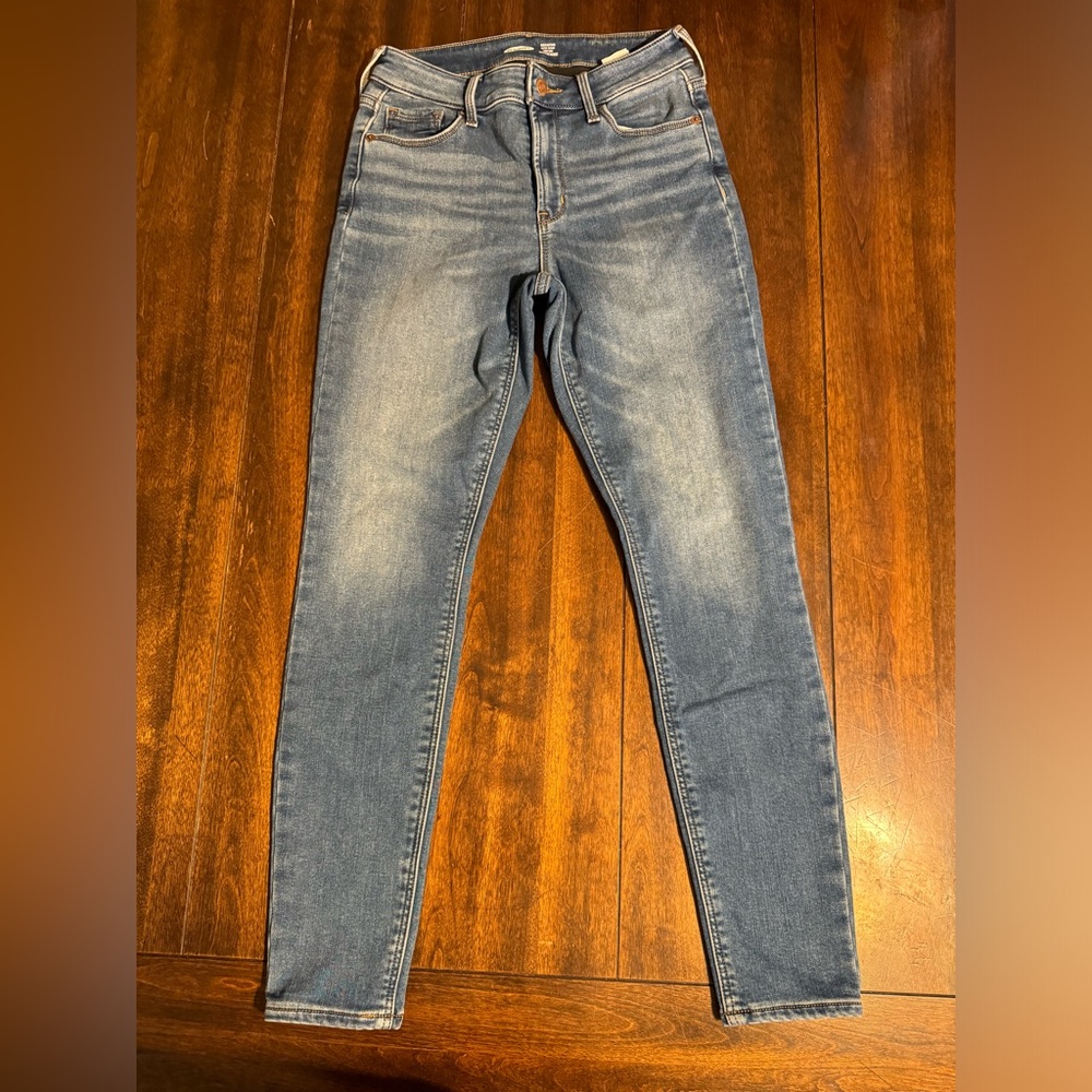 Old Navy Rockstar Built in Warm Jeans